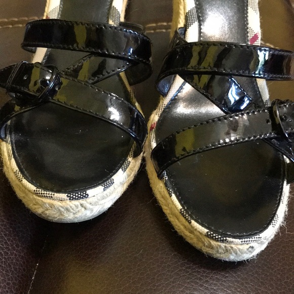 Burberry - Picture 8 of 8